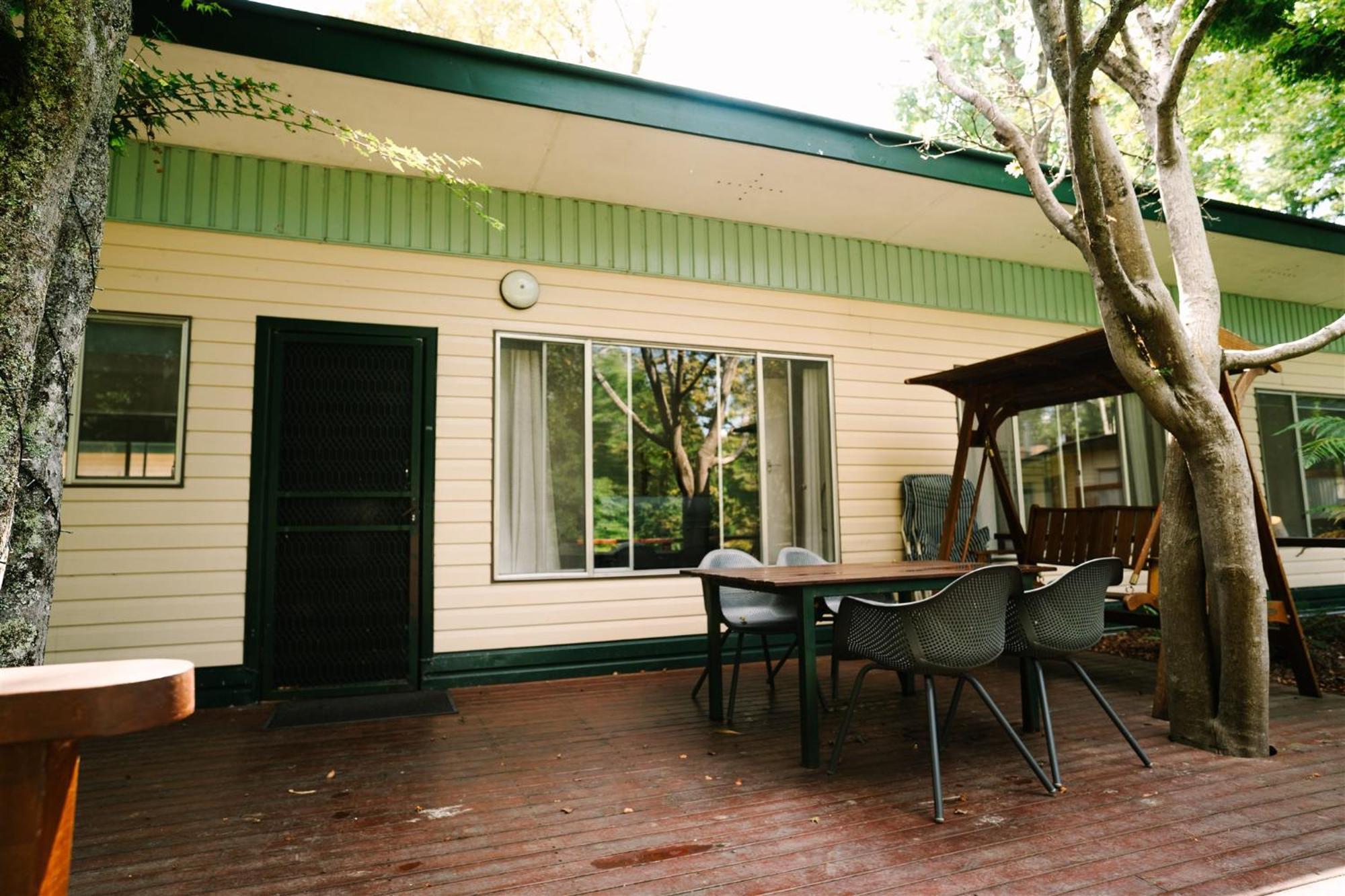 بوريبونكاه Alpine Riverside Cottages المظهر الخارجي الصورة