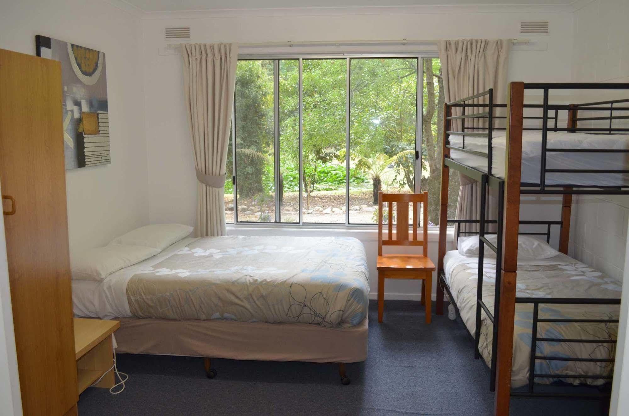 بوريبونكاه Alpine Riverside Cottages المظهر الخارجي الصورة