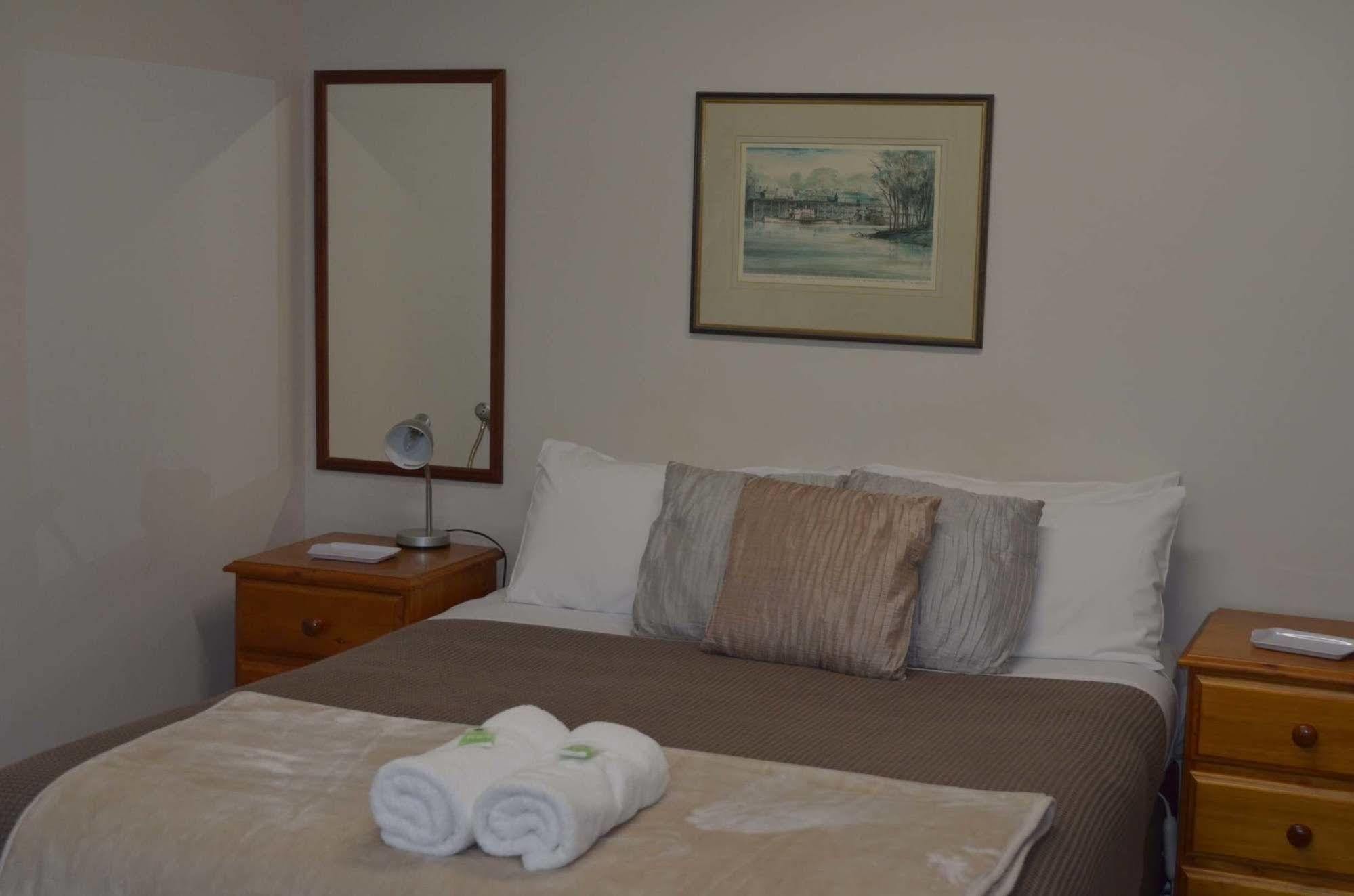 بوريبونكاه Alpine Riverside Cottages المظهر الخارجي الصورة