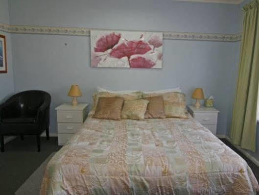 بوريبونكاه Alpine Riverside Cottages المظهر الخارجي الصورة